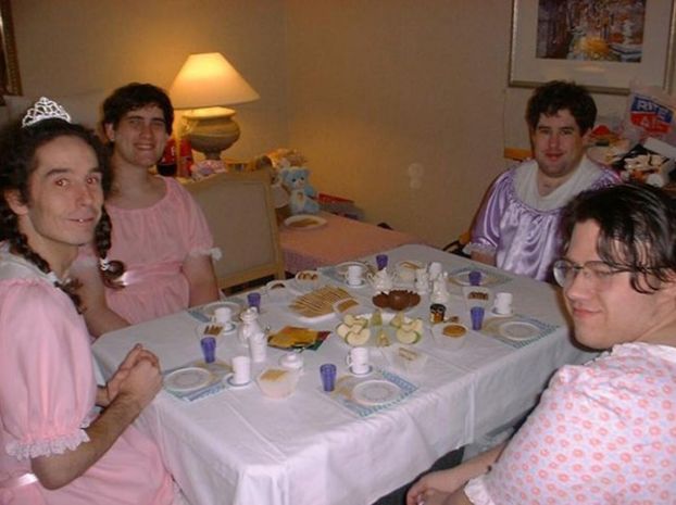 faceci w damskich ciuszkach - pyjama party.jpg