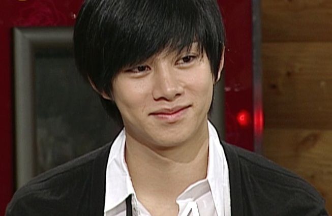 Kim Heechul Super Junior - Kim_Heechul_I_Cough_Out_Blood_After_Each_Dont_Don_Performance-20080903114723.jpg