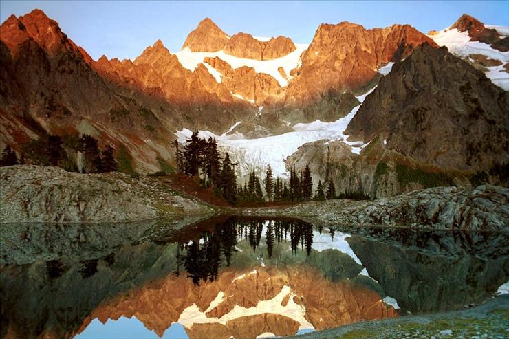 Widoki - Mount Shuksan and Lake Ann, Washington.jpg