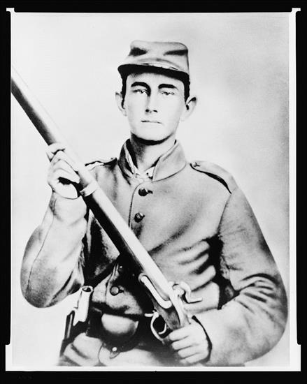 Żołnierze - libofcongr147 Enoch Hooper Cook, Jr., Pvt, Co. H. 38th...S.A., half-length portrait, facing front holding rifle.jpg