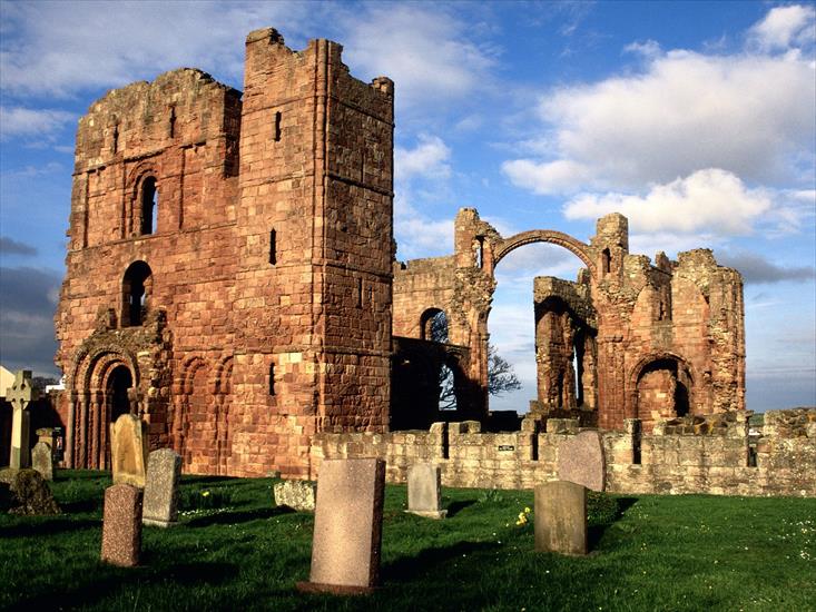 Sławne   miejsca - Lindisfarne Priory, Northumberland, England.jpg