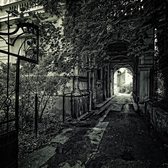 Zamki i ruiny - Art_nouveau_architecture_by_oriontrail.jpg