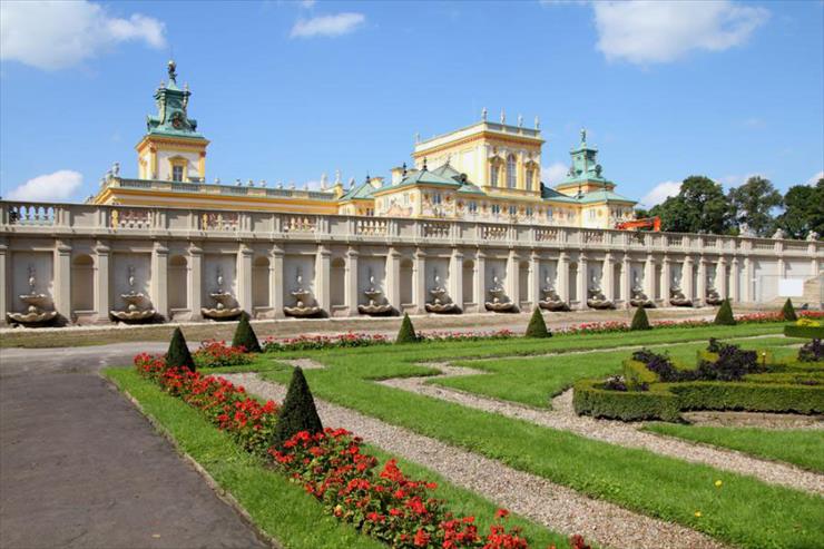 Galeria Polskich ... - Pałac w Wilanowie.Wzniesiony w latach 1681-1696 d...go i Mari Kazimiery.Wybudowany w stylu barokowym.jpg