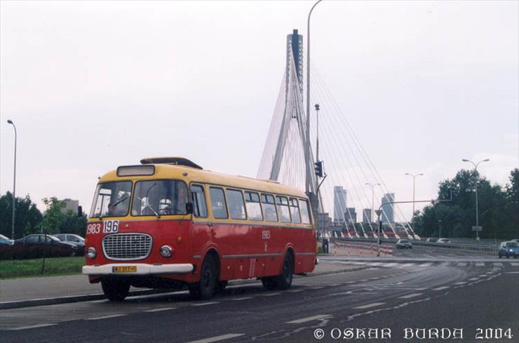 Autobusy - Stary JELCZ 196 na Moście Świętokrzyskim.jpg