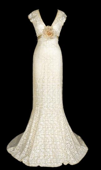 Vintage wedding - wedding dress.png