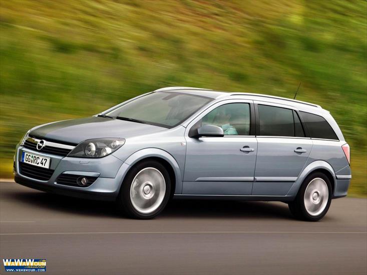 Opel - opel-astra-caravan-001.jpg