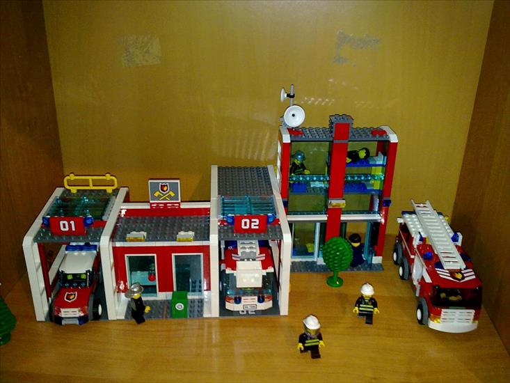 LEGO - 26032011301.jpg