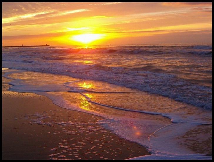 Wschody i zachody słońca 2 - sunset-beach-calm.jpg