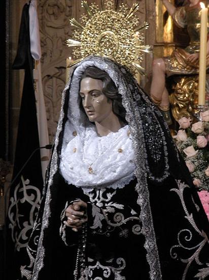 MARYJA - 450px-Virgen_de_la_Soledad_Salamanca.JPG