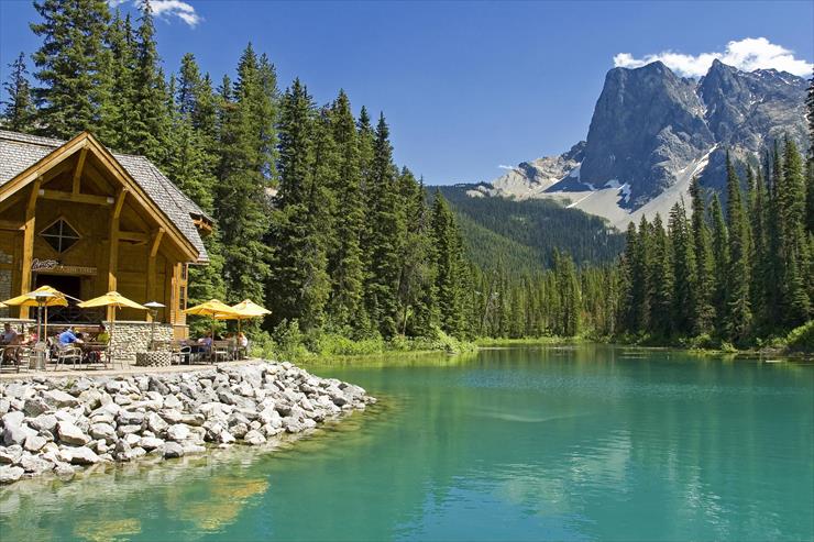 WIDOKI GÓRY - Emerald Lake, Yoho National Park, British Columbia.jpg