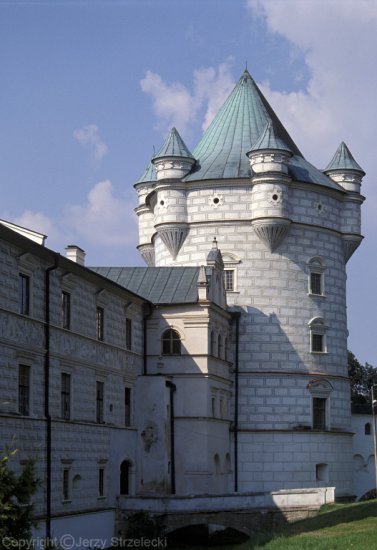 Pałace na ziemi polskiej - Krasiczyn_castle_4.jpg