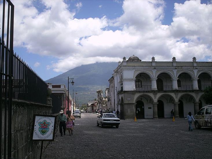 Gwatemala - Paisaje_de_La_Antigua_Guatemala.jpg