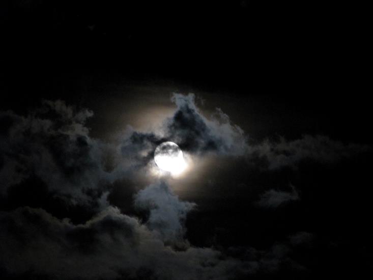 Ksiezyc, nocne obrazy nieba - IMG_0052.JPG