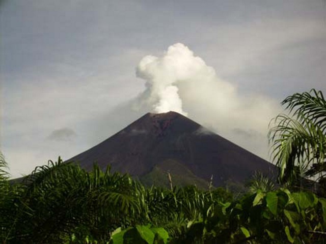 Papua Nowa Gwinea - Ulawun_volcan.jpg