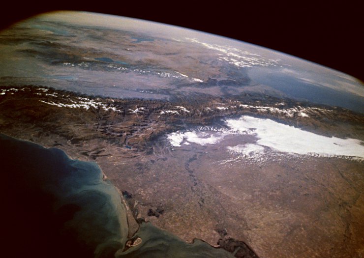 WSZECHŚWIAT - Earth As Viewed From Space DS Vol 173.JPG