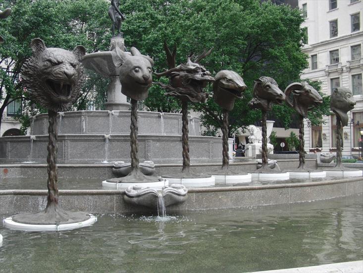 Ai WeiWei1 - Circle of Animals_Zodiac Heads 2.jpg