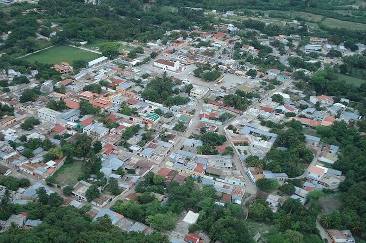 Gwatemala - Zacapa_Casco_Urbano_Ro_Hondo.JPG